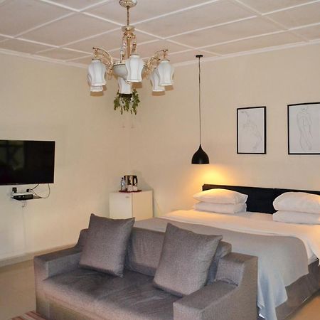 Bougainvilla Boutique Hotel & Restaurant Λουμπουμπάσι Εξωτερικό φωτογραφία