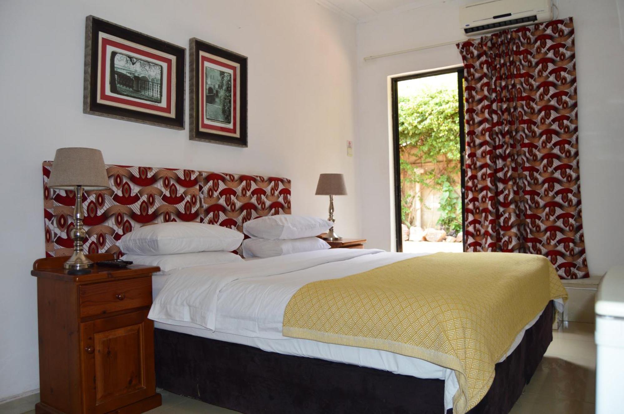 Bougainvilla Boutique Hotel & Restaurant Λουμπουμπάσι Εξωτερικό φωτογραφία