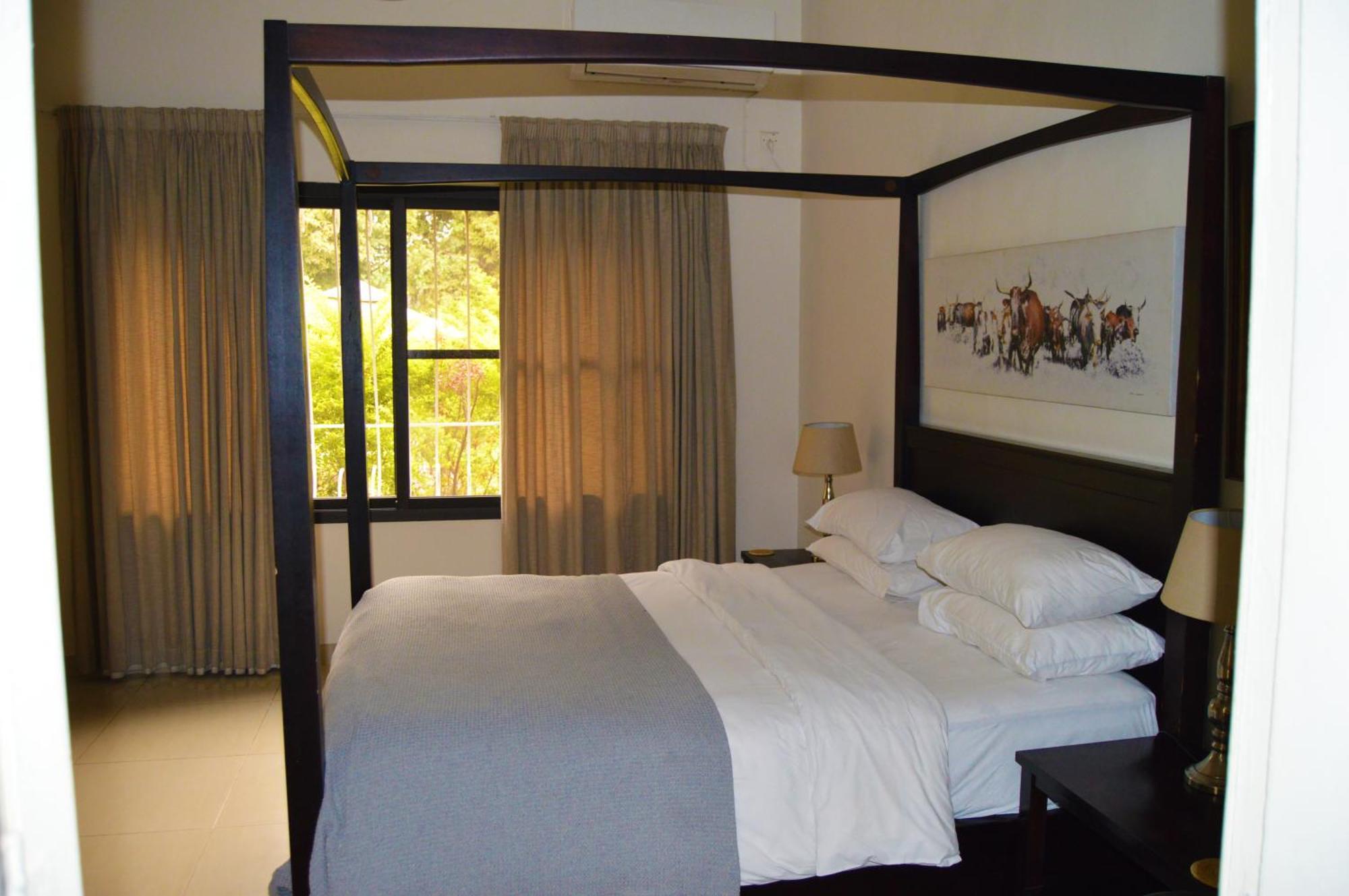 Bougainvilla Boutique Hotel & Restaurant Λουμπουμπάσι Εξωτερικό φωτογραφία