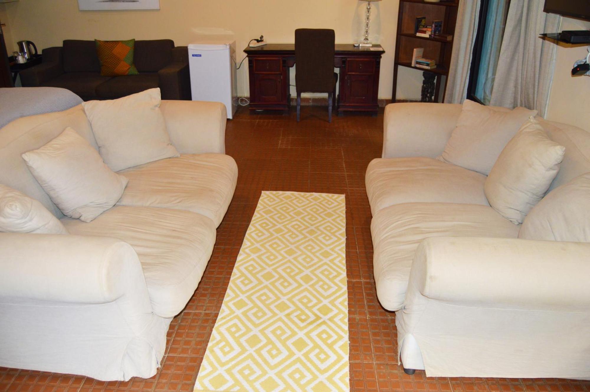 Bougainvilla Boutique Hotel & Restaurant Λουμπουμπάσι Εξωτερικό φωτογραφία